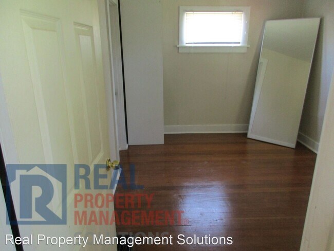 Building Photo - 2 br, 1 bath House - 4828 NE 91st Ave
