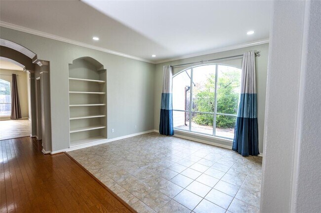 Foto del edificio - 8917 Joachim Ln