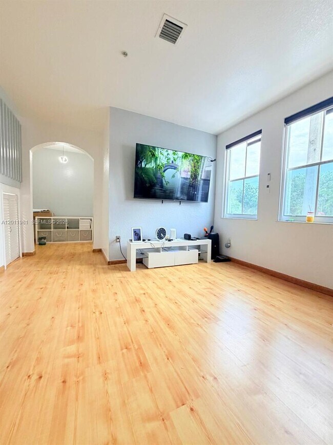 Foto del edificio - 4435 SW 160th Ave