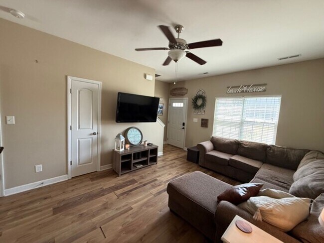 Foto del edificio - FURNISHED - Oyster Landing Townhome