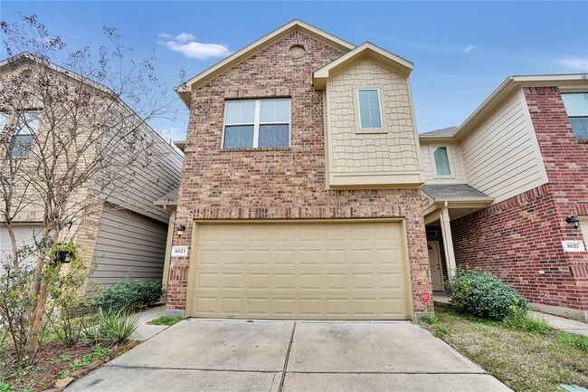 Building Photo - 8023 Villa Lago Ln