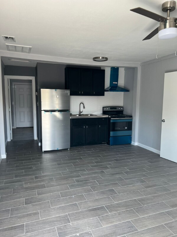 313 Elida St, Palmhurst, TX 78573 Room for Rent in Palmhurst, TX