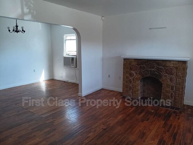 Photo - 1701 NE 34th St House