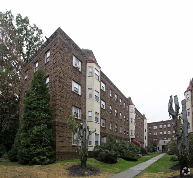 Building Photo - Wallingford Apartments