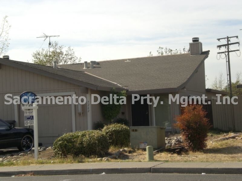 Primary Photo - 7262 Florin Mall Dr