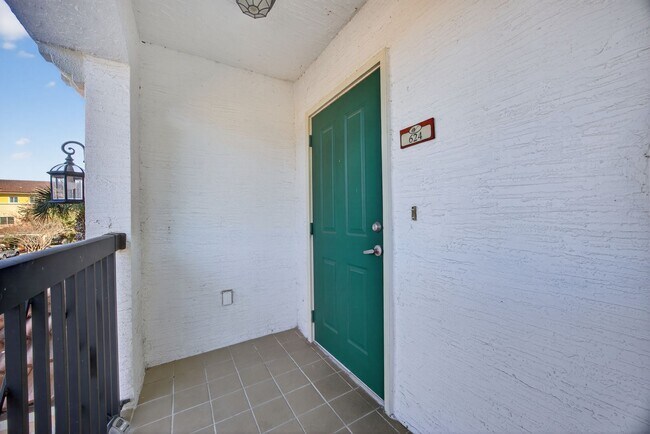 Foto del edificio - Condo For Rent In Il Villagio