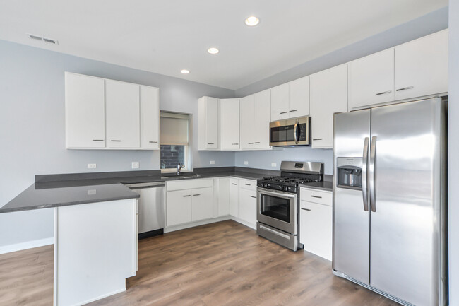 Foto del edificio - 3644 N Harlem Ave
