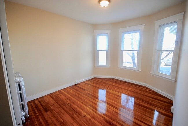 Foto del edificio - 139 E Cottage St