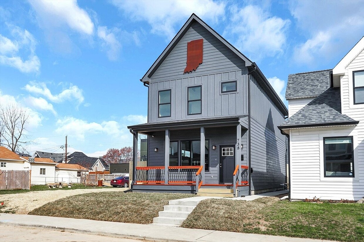 Primary Photo - 738 Terrace Ave