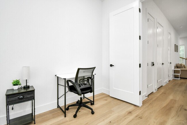 Foto del edificio - 7129 Sidney St