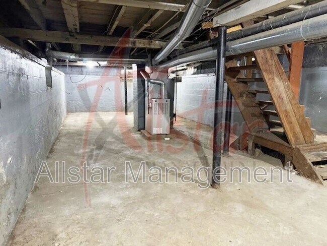 Building Photo - 3312 W 30th St