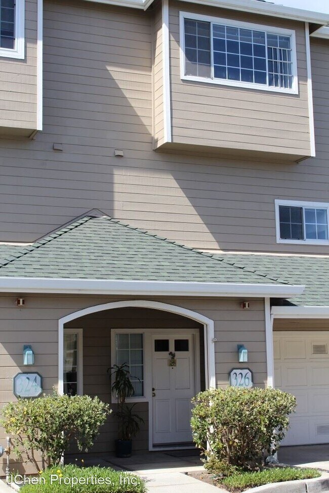 Building Photo - 3 br, 3.5 bath House - 326 Treasure Island...