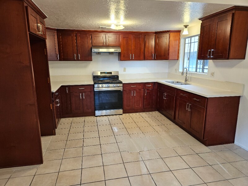 212 Marguerita Ave Unit 1, Alhambra, CA 91801 Room for Rent in