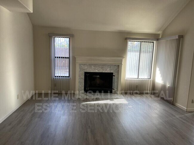 Foto del edificio - 1011 Snowgoose Ln