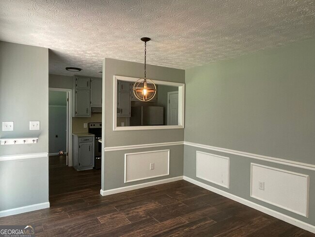 Building Photo - 3076 Mill Falls Ct