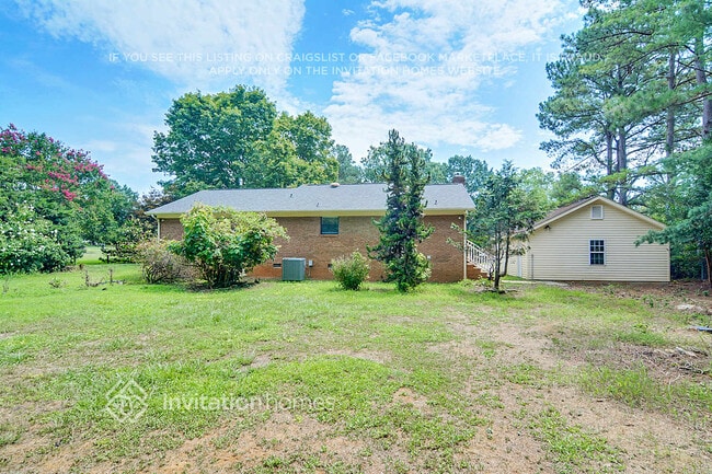 Building Photo - 10612 Chelsea Dr
