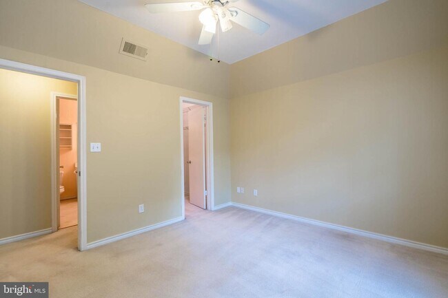 Building Photo - 12165 Penderview Terrace