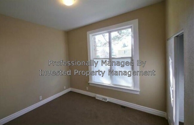 Building Photo - 4145 Navajo St