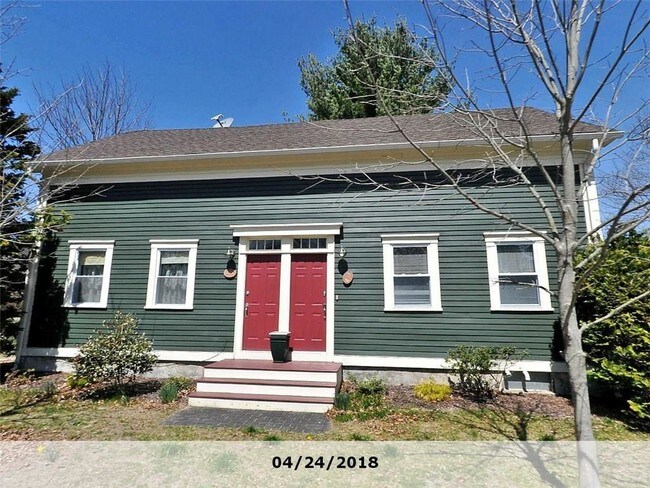 Building Photo - 475 Sowams Rd