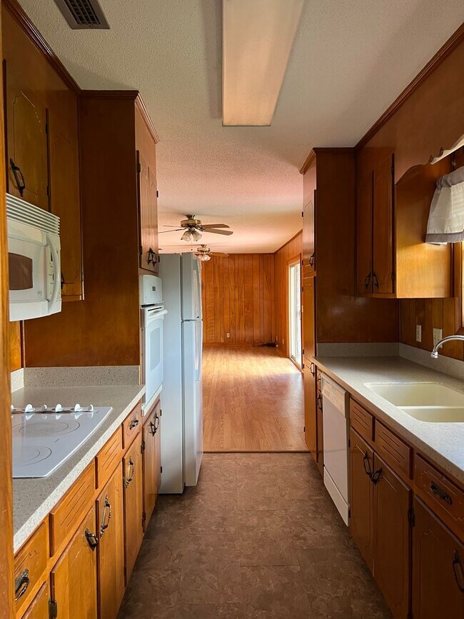 Foto del edificio - 102 Victoria Dr