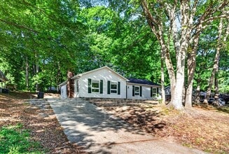 Building Photo - 1112 Eagle Rd
