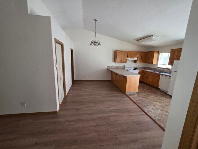 Foto del edificio - 294 Stadium Dr N