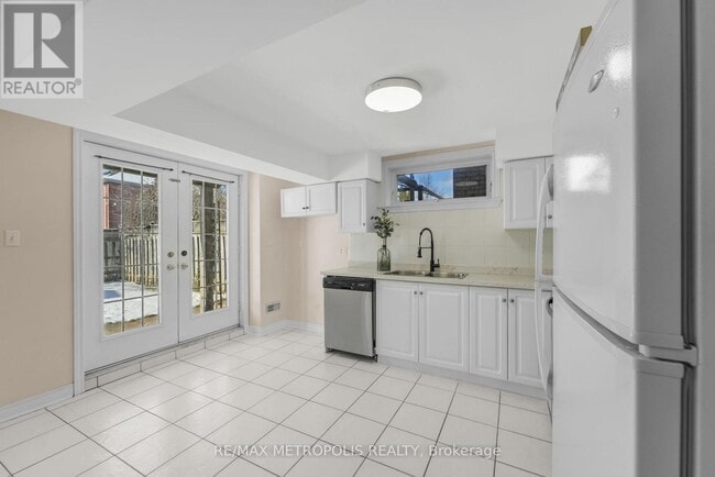 Building Photo - 1800 Holbrook Ct