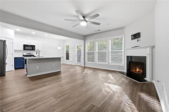 Foto del edificio - 1709 Caswell Pkwy