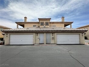 Building Photo - 3604 Monarcas St