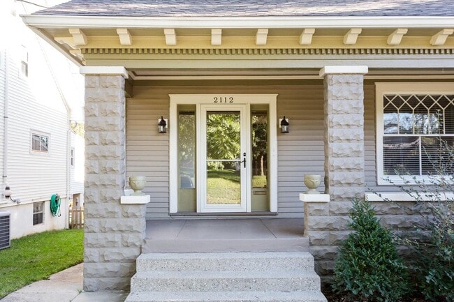 Building Photo - 2112 Maryland Ave