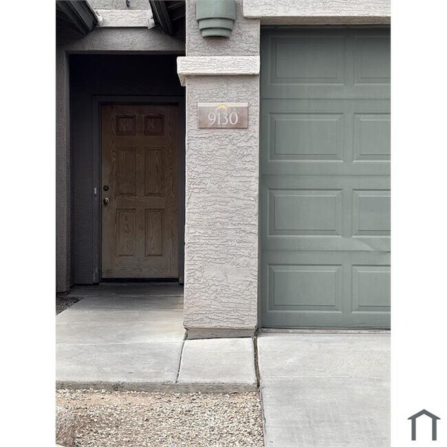 Foto del edificio - 9130 W Monte Vista Rd