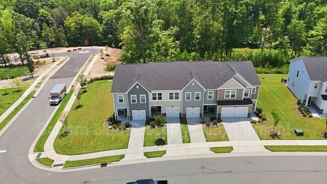 Building Photo - 260 Garden Vine Trl