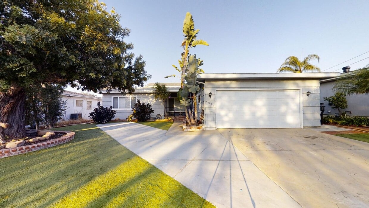 Foto principal - Steps from SDSU – Spacious Homes in Prime ...