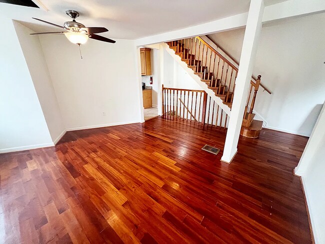 Foto del edificio - 1131 8th St NE