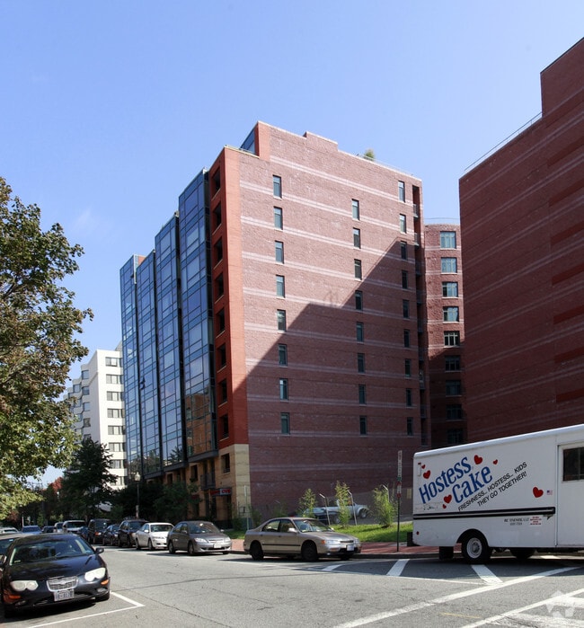 Building Photo - Quincy Court