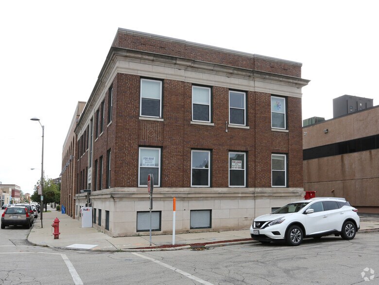 Outside - 723 58th St