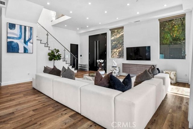 Foto del edificio - 6696 Lakeridge Rd