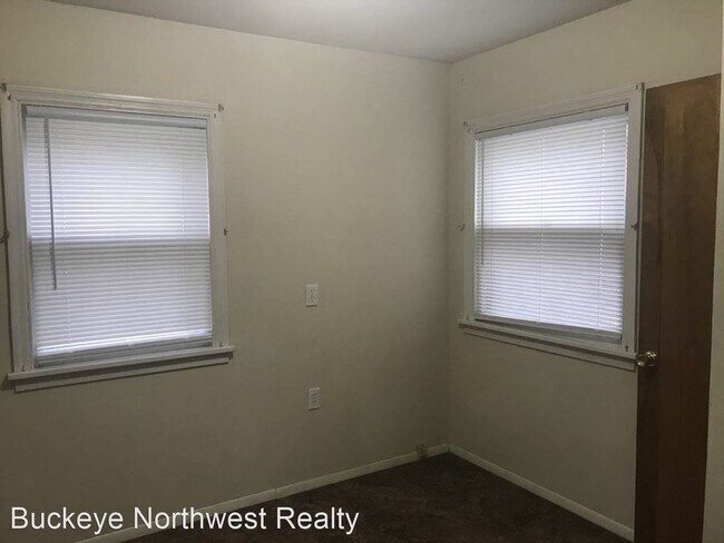 Building Photo - 2 br, 1 bath House - 405 E Manhattan