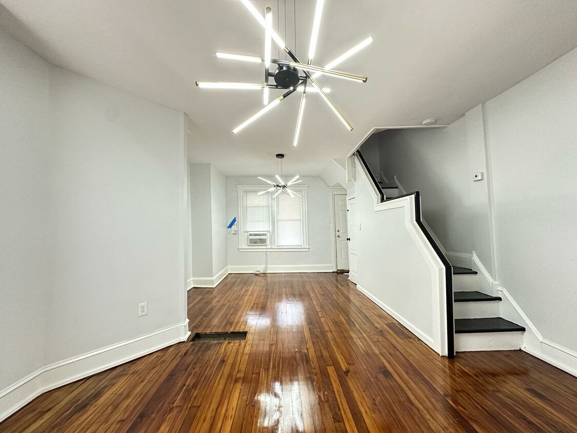 Photo - 238 N Edgewood St -