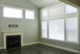 Building Photo - 3 Bed 2.5 Bath Townhome in Riverton