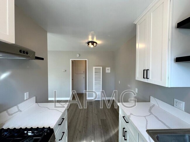 Foto del edificio - 2909 W Ramona Rd
