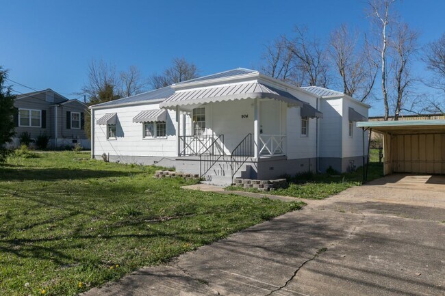 Foto del edificio - Charming 3BR/1.5BA in Sought-After Pleasan...