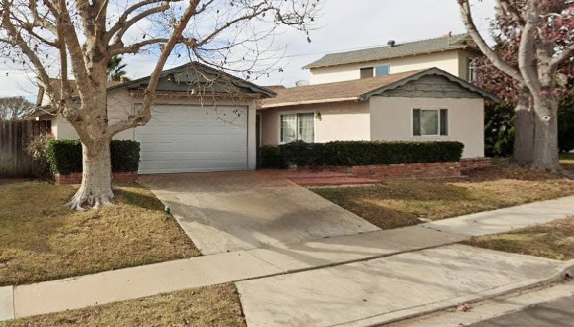 Primary Photo - 3550 Mt Aclare Ave