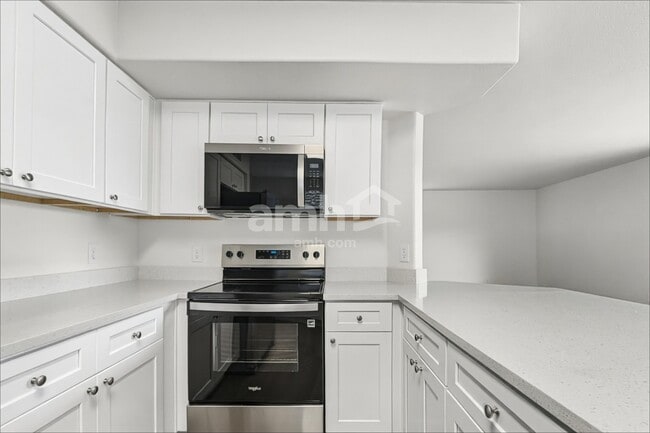 Building Photo - 4071 E Abraham Ln