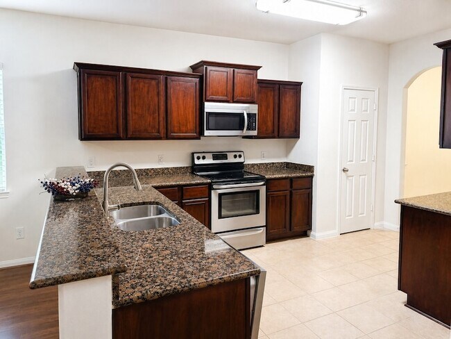 Foto del edificio - 38106 Sweetwater Cir