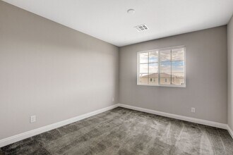 Building Photo - 1614 Visible Ave