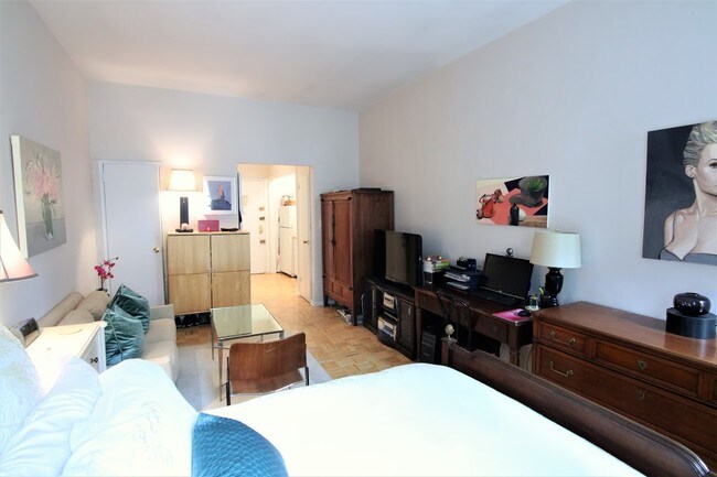 Foto del edificio - 11 E 66th St
