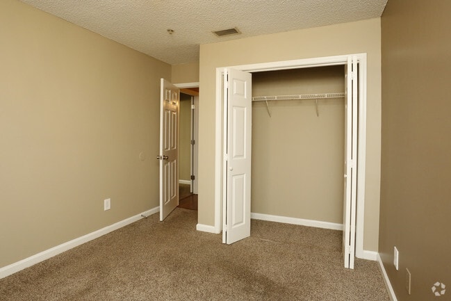 2BR,2BA - Terrace 31