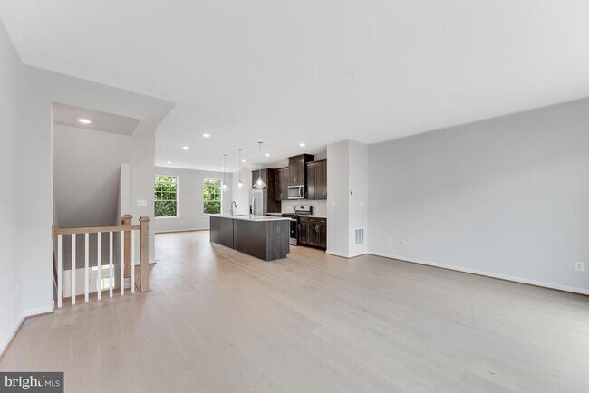 Foto del edificio - 9333 Barnes Lp