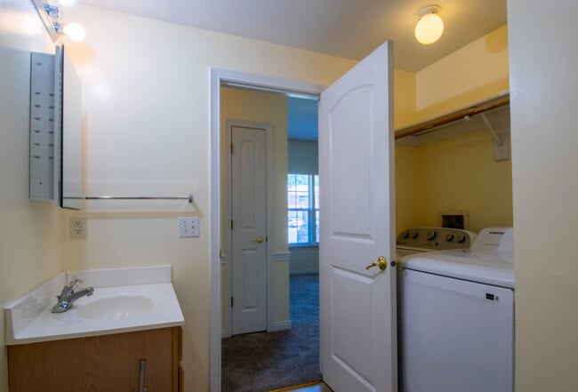 Building Photo - 4259 Eclipse Way